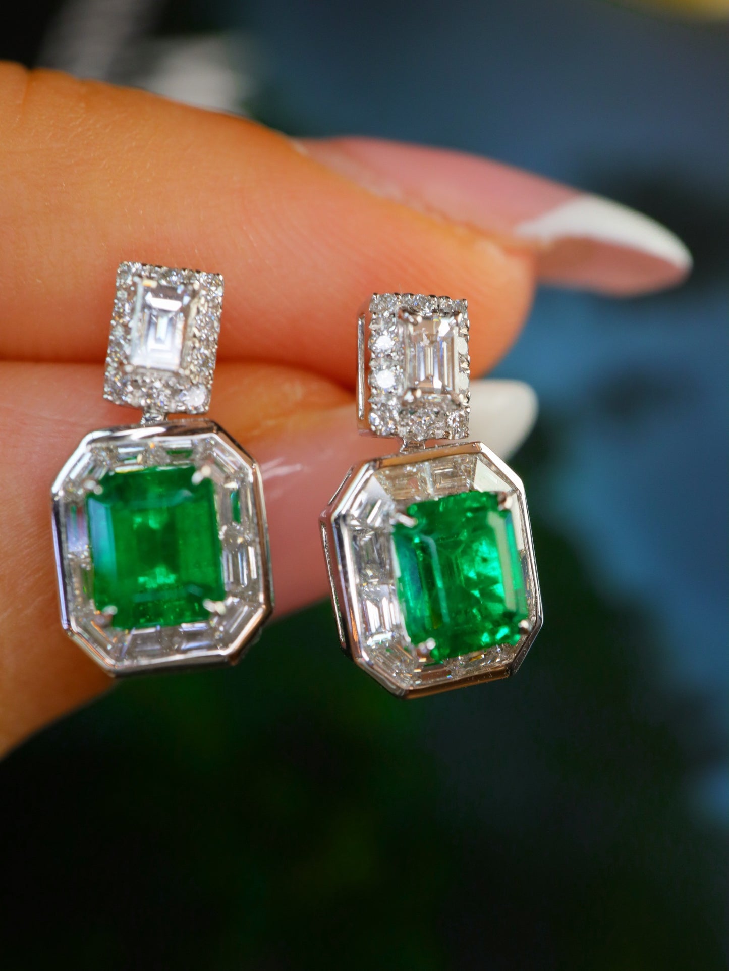 Emerald Stud Earrings - A Must-Have for the Chic Girl | Jewelry Collection