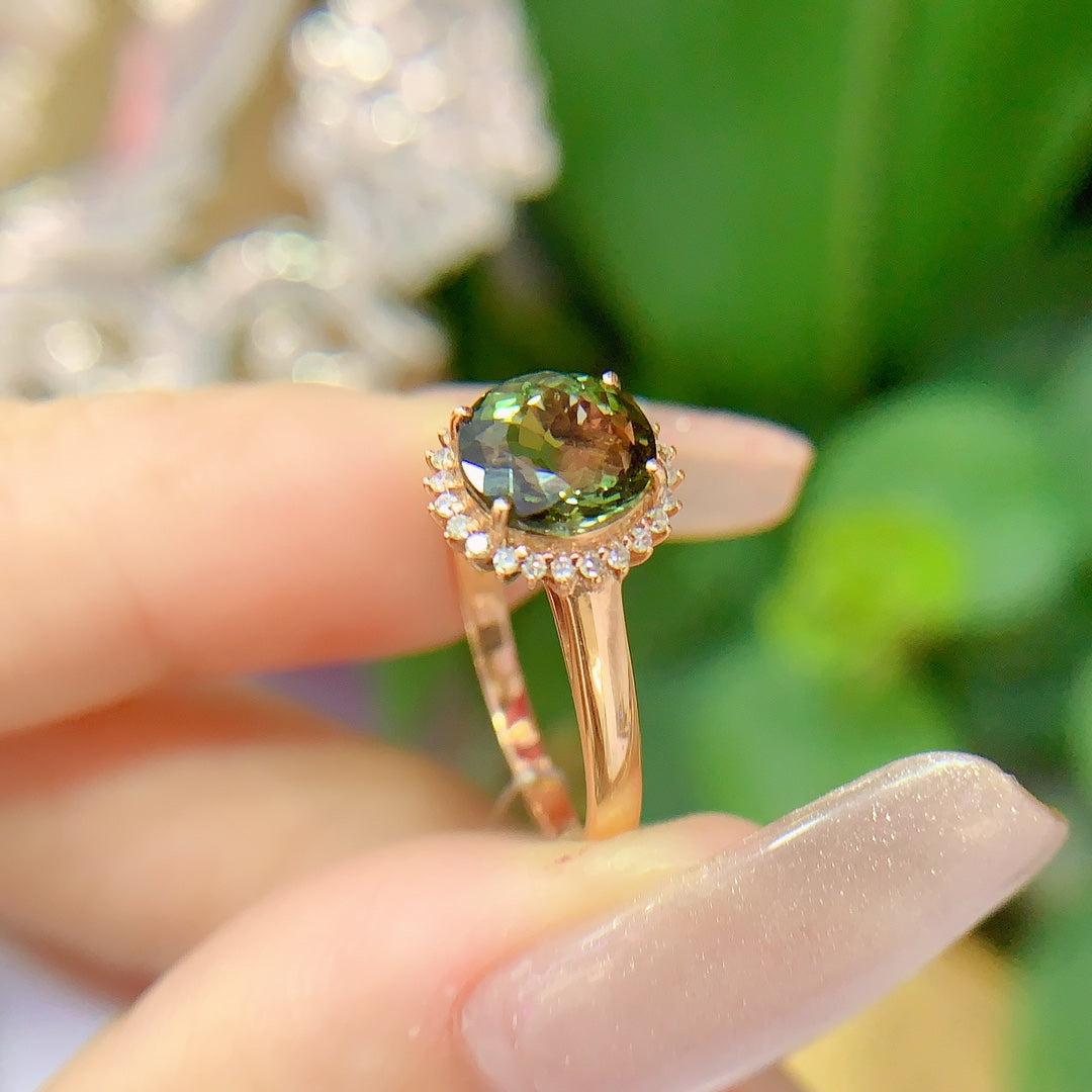 Summer Refreshment Enchantress: 18K Gold Green Tourmaline Ring - Jewelry