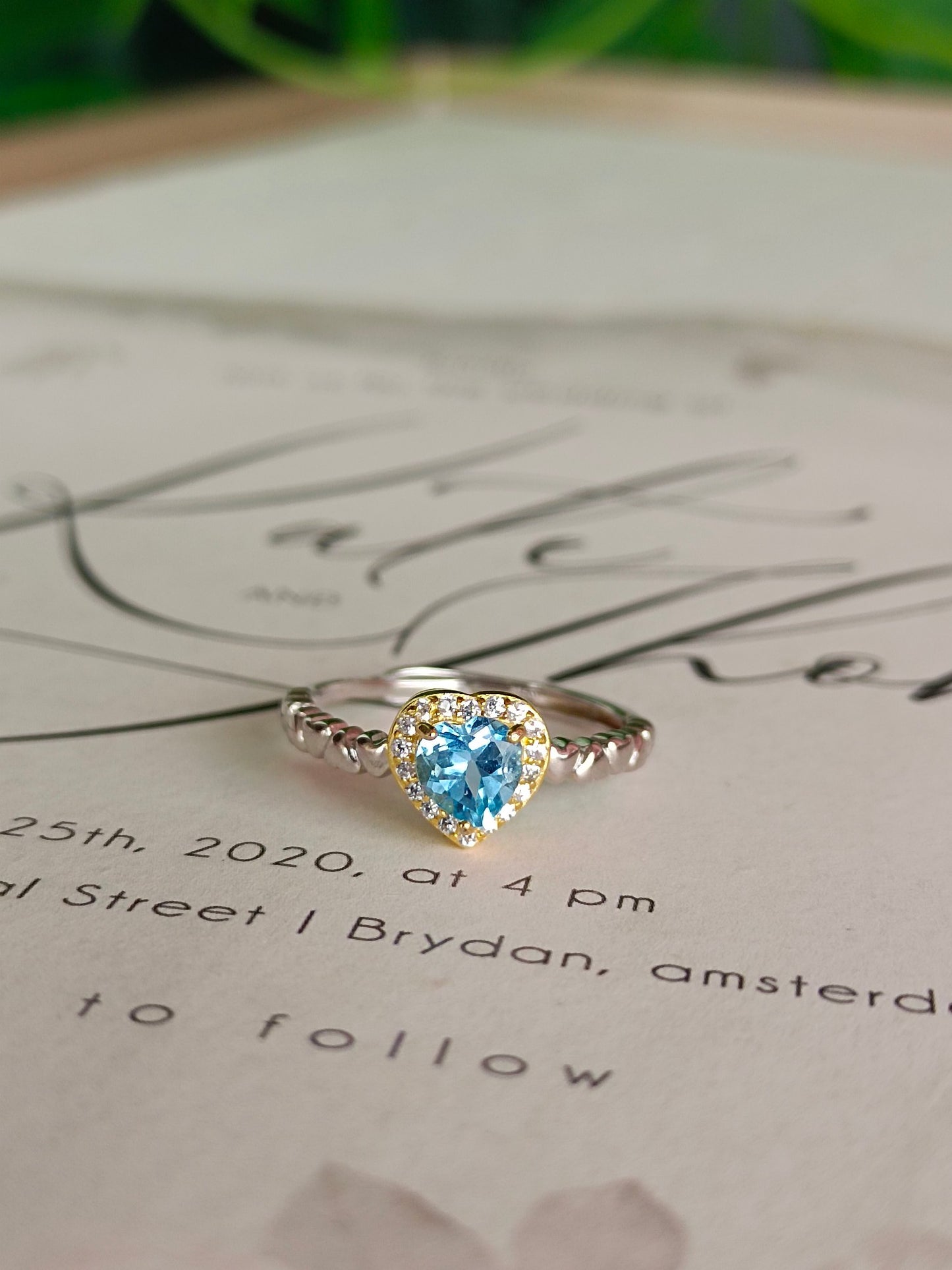 Exquisite Natural Swiss Blue Topaz Heart Ring - Elegant Jewelry