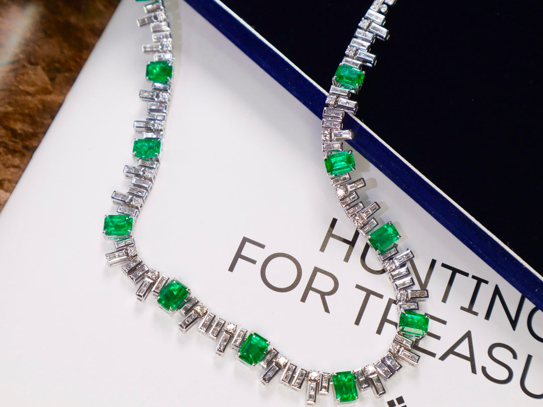 Art Deco High-Grade Emerald Evening Necklace - A Jewelry Masterpiece