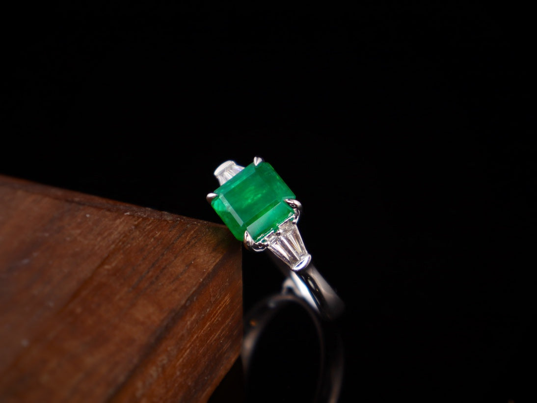 Emerald Ring - Vivid Green Jewelry Piece with Diamond Accents