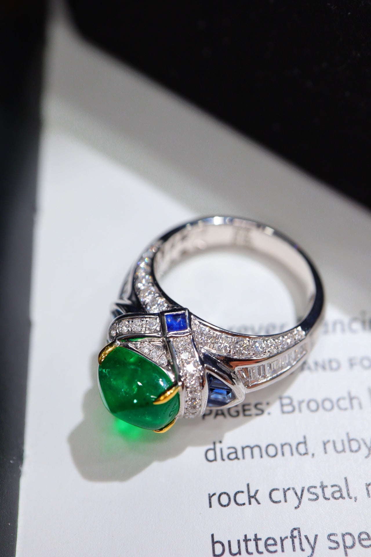 Artdeco Heavy Craftsmanship Sugarloaf Emerald 3.68ct Ring - Rare Large Carat Jewelry