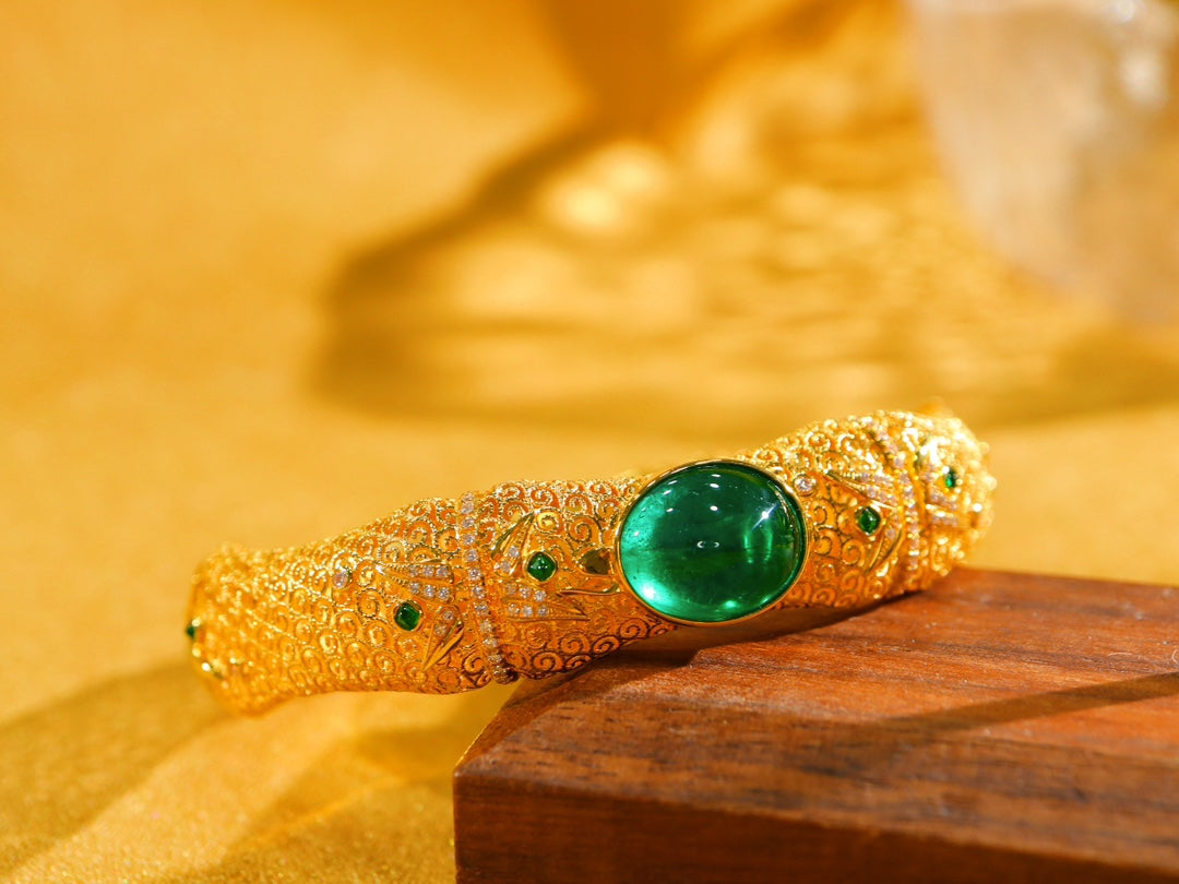 Exquisite Filigree Emerald Bracelet - Vivid Green Jewelry Masterpiece