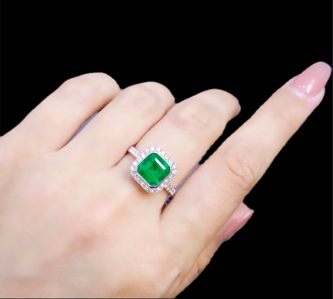 Exquisite Minimalist Style Muzo Green Emerald Ring - Fine Jewelry