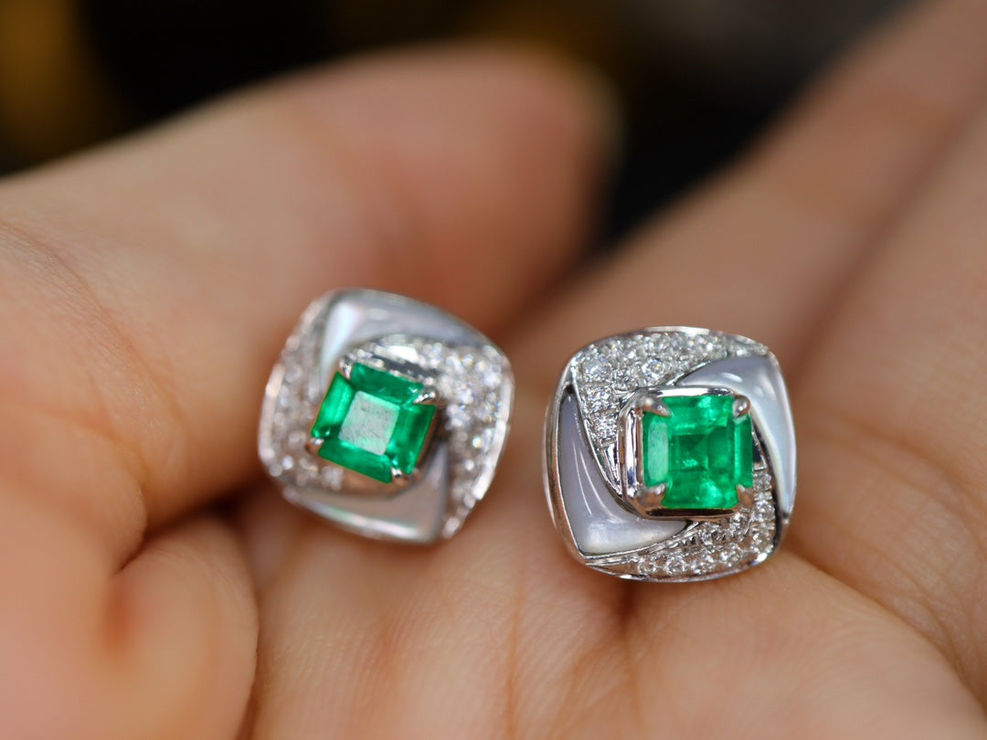 Panjshir Emerald Earrings - Versatile Light Luxury Jewelry