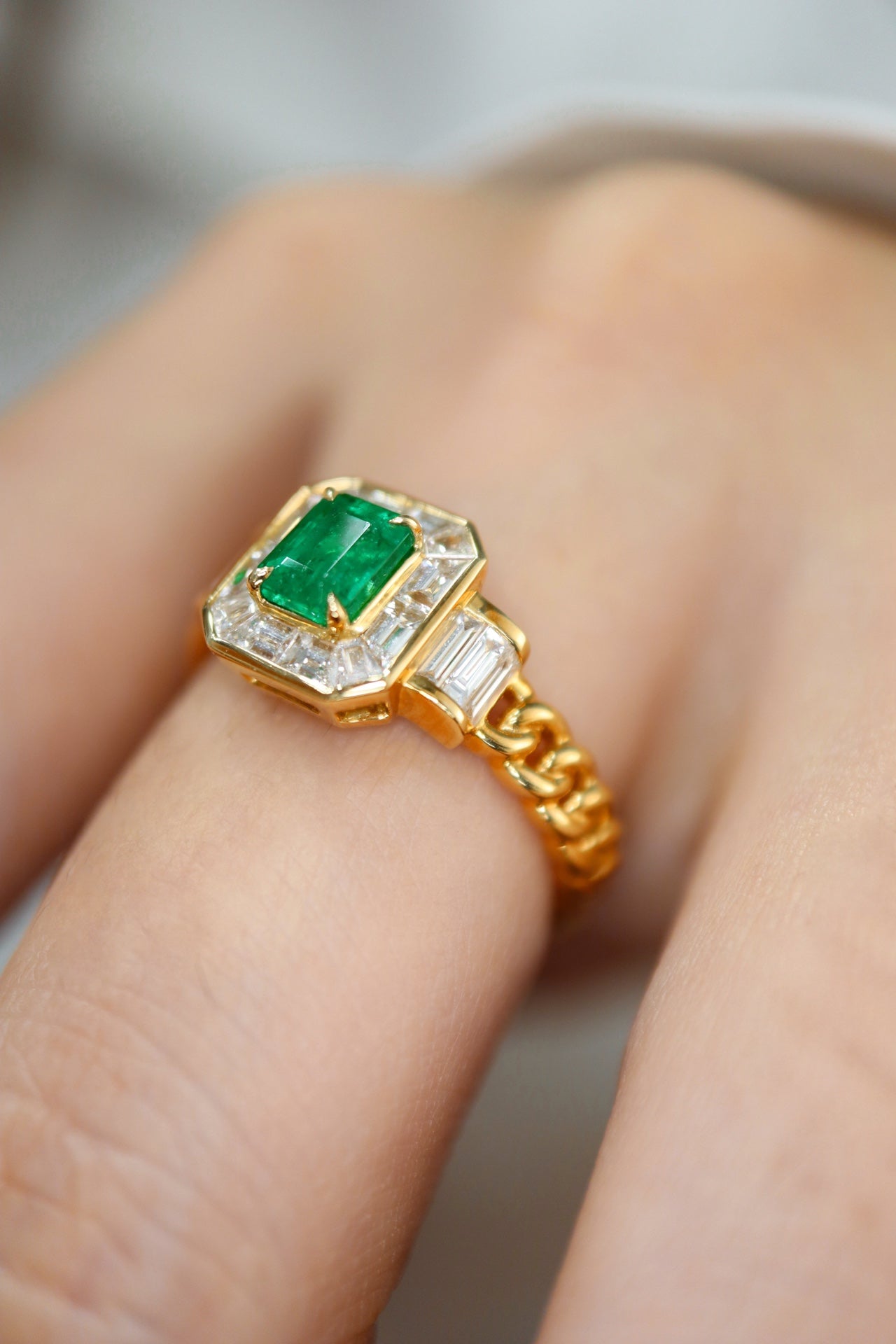 Must-Have Jewelry: Emerald Cuban Link Ring