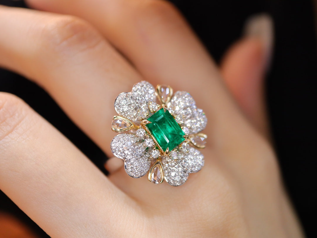 Emerald Ring - Vivid Green Glassy Jewel with Floral Design