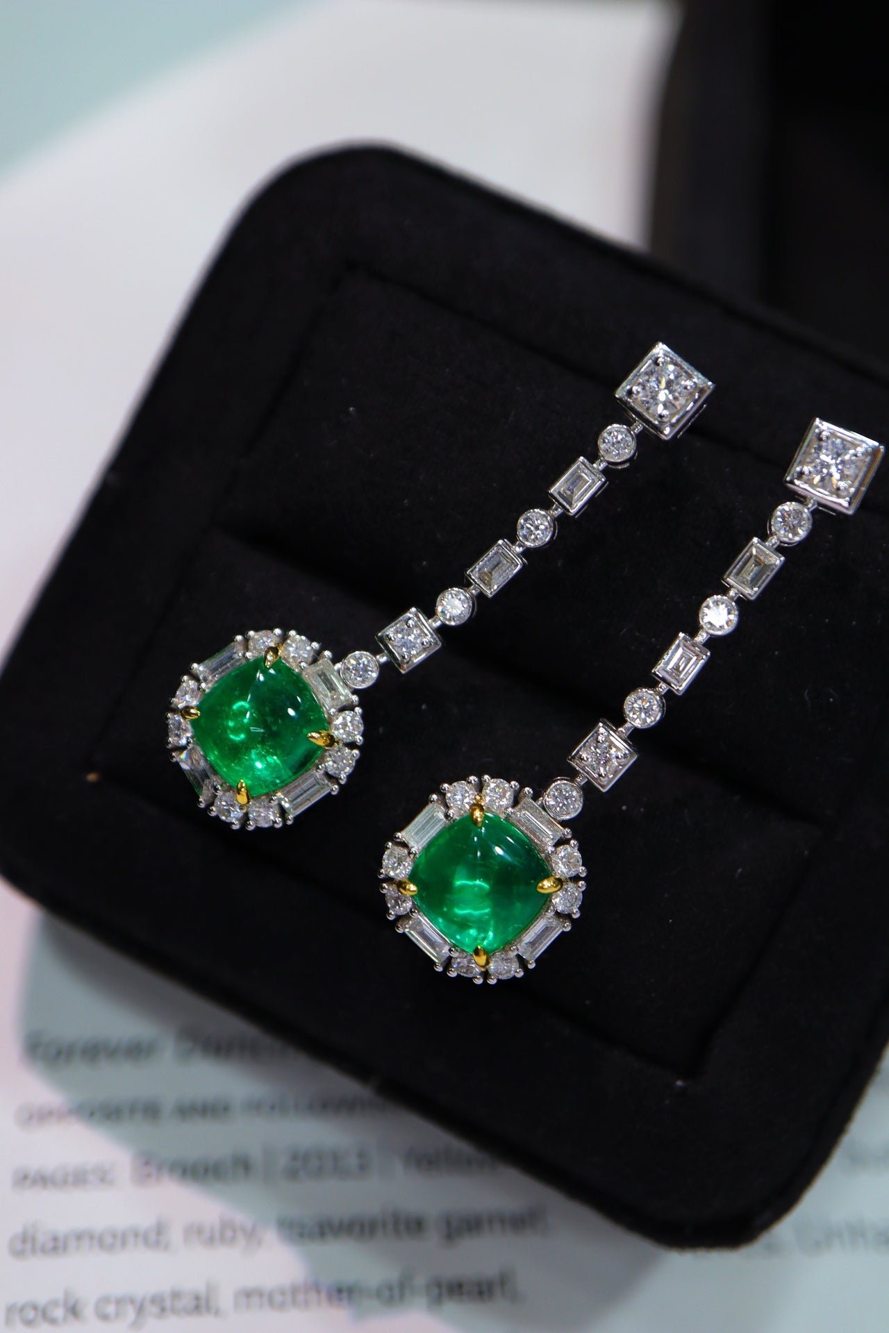 Luxurious Emerald Sugarloaf Earrings - A Must-Have Jewelry Piece