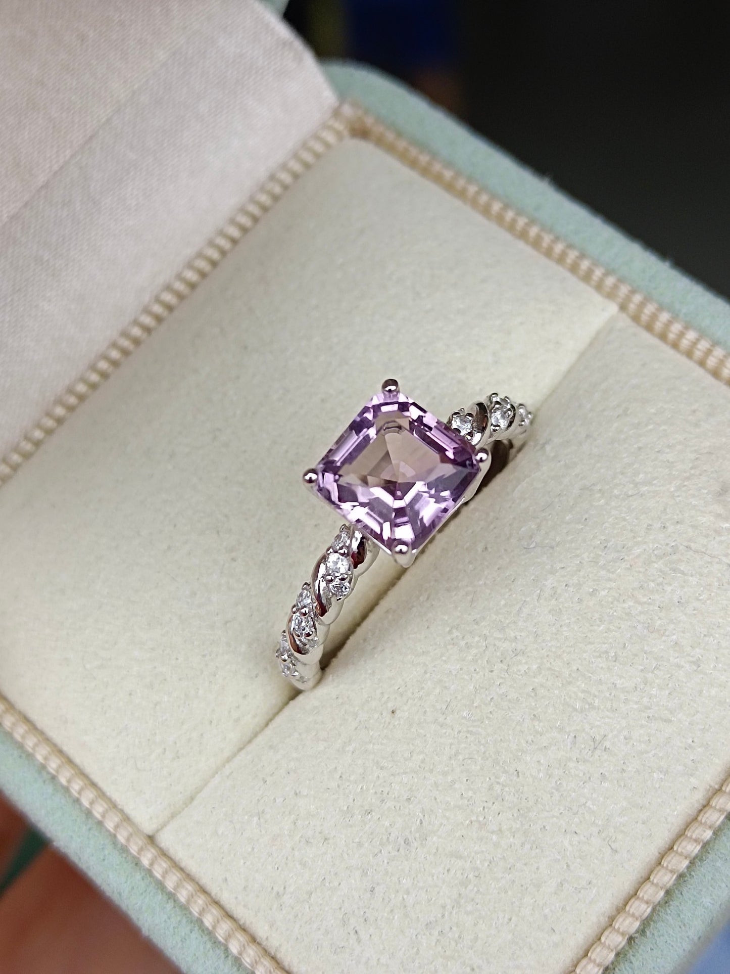 Cincin Amethyst Lavender Semulajadi - Barang Kemas Cantik untuk Romantik