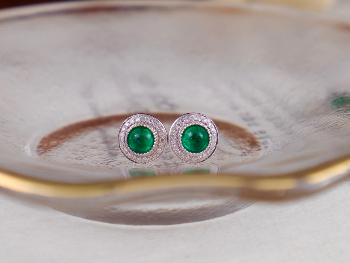 Emerald Green Earrings - Classic Jewelry Piece