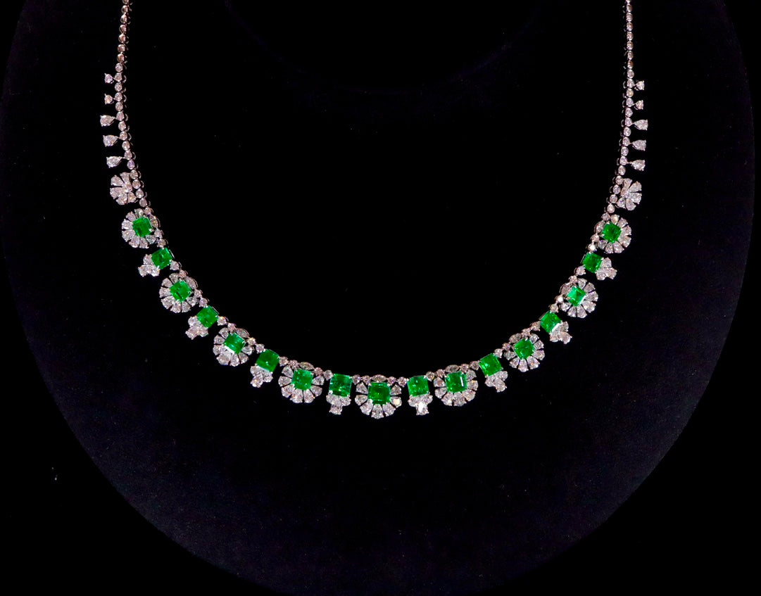 Luxurious Evening Wear Jewelry: Exquisite Afghan Panjshir Emerald Necklace