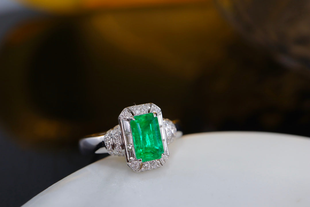 Panjshir Emerald Ring - Minimalist Luxury Jewelry Design