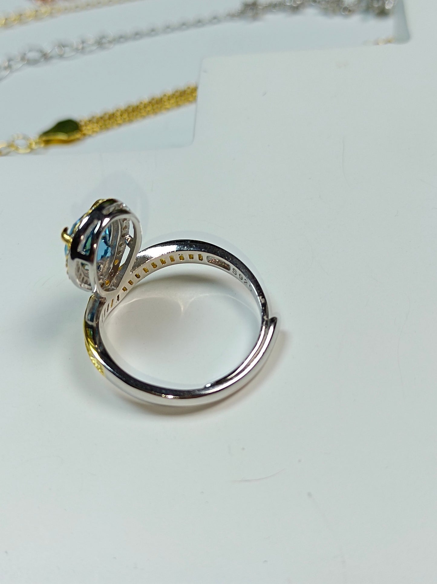 Anello con topazio a goccia incorporato in argento S925 - Gioielli stile corona Disney Princess