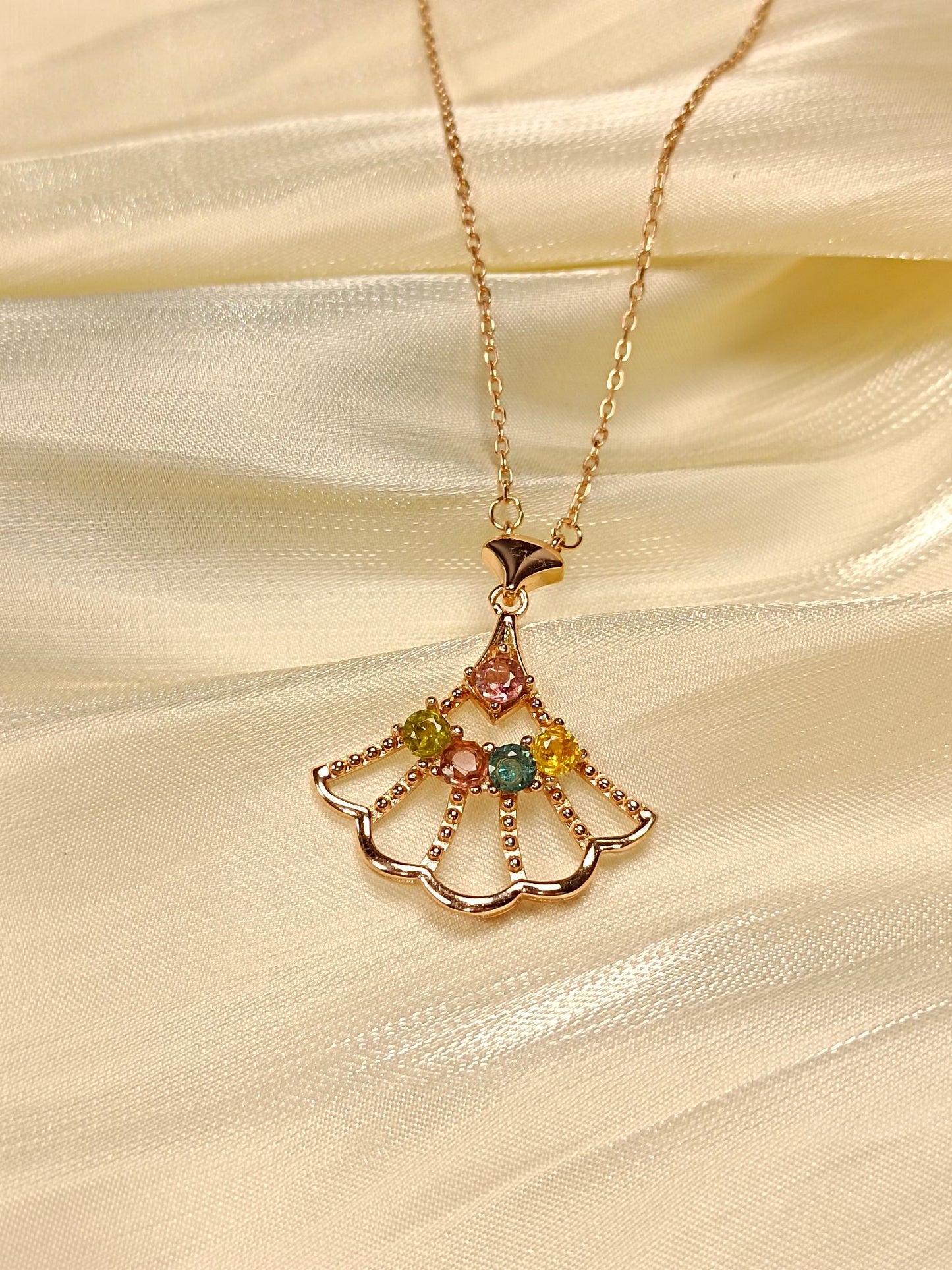 Kalung "Princess Dress" Turmalin Terbenam S925 - Pesona Cinta Musim Panas