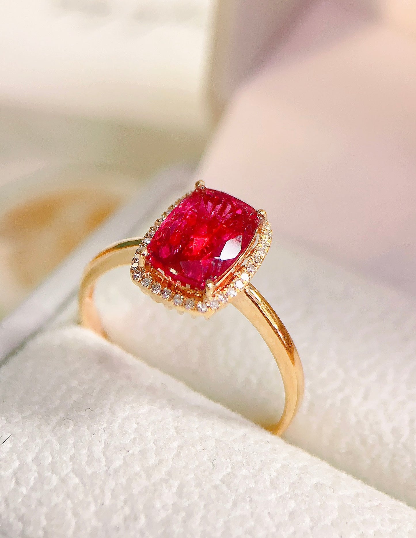 18K Gold Embedded Natural Tourmaline Ring - Exquisite Jewelry