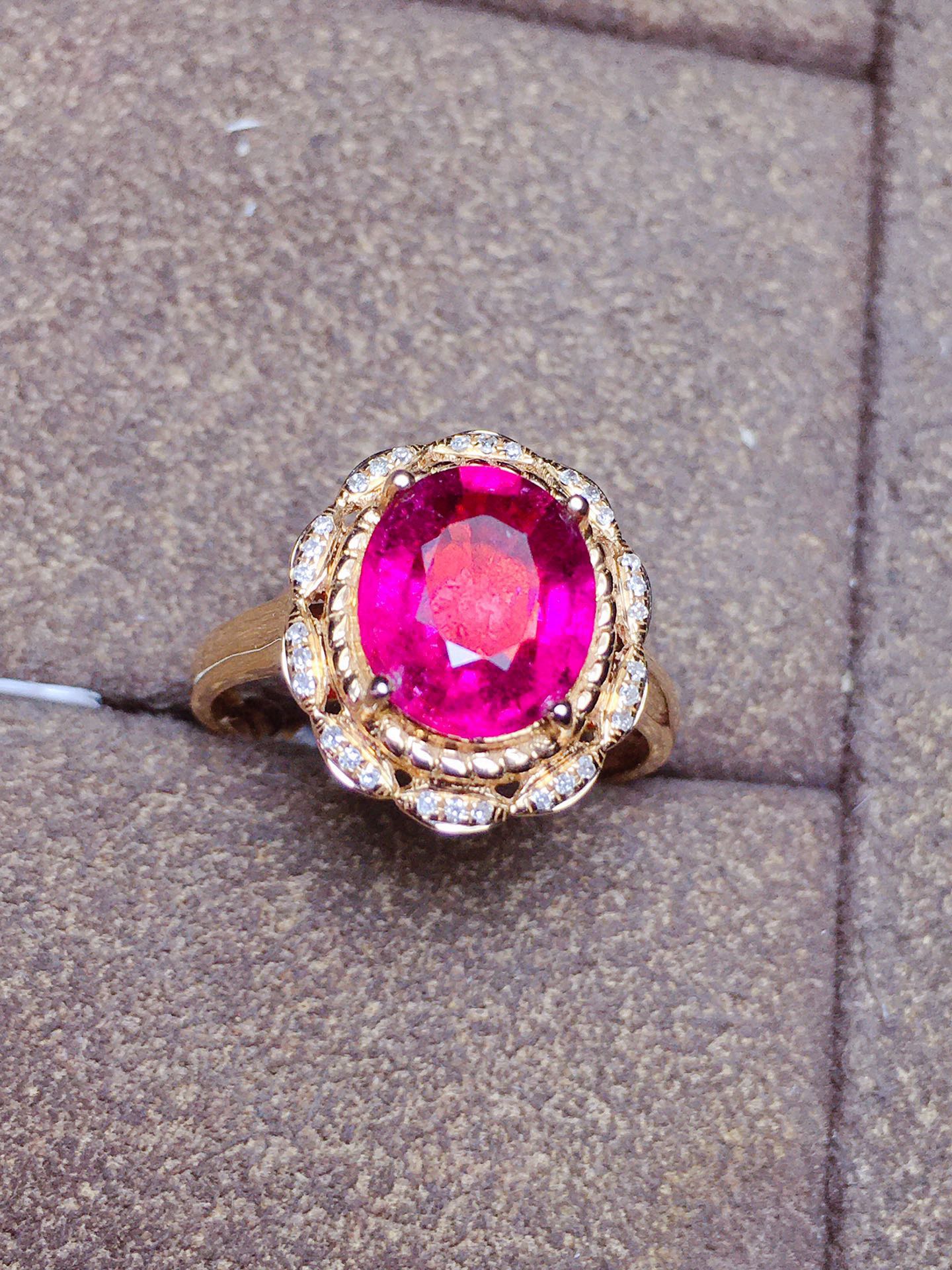 Natural Tourmaline Ring in 18K Gold with Diamond Accents - Exquisite Jewelry