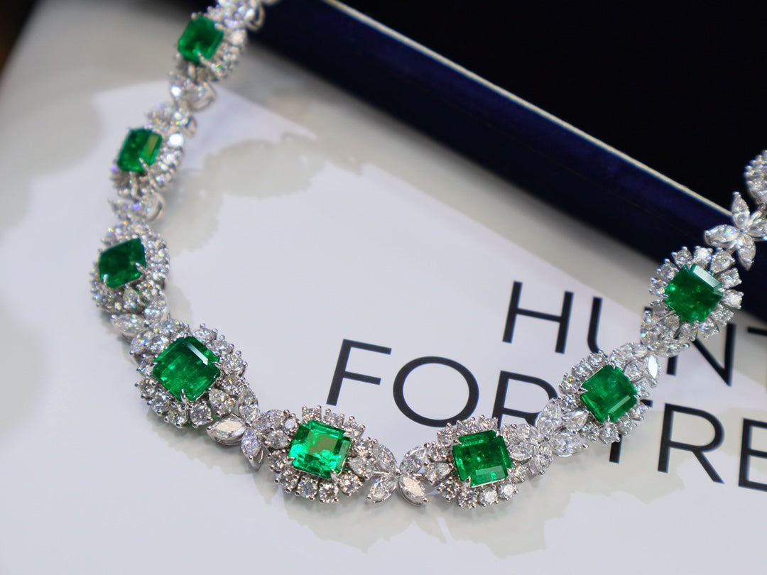 Collector's Grade Dinner Party Jewelry: Emerald Diamond Necklace Outshines All