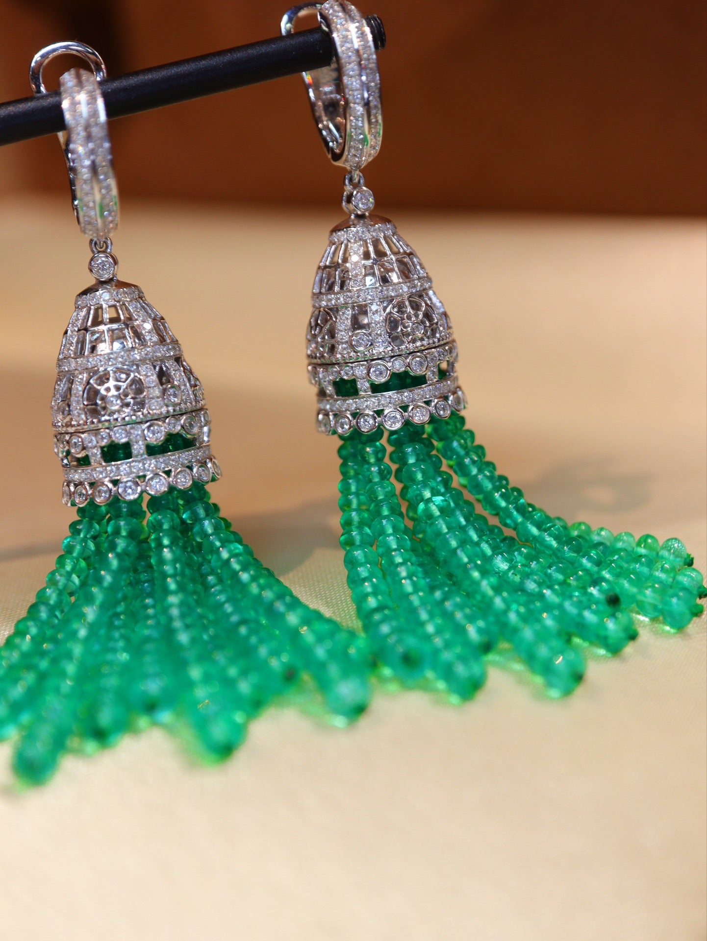 Elegant Companion: Vivid Green Emerald Bead Jewelry