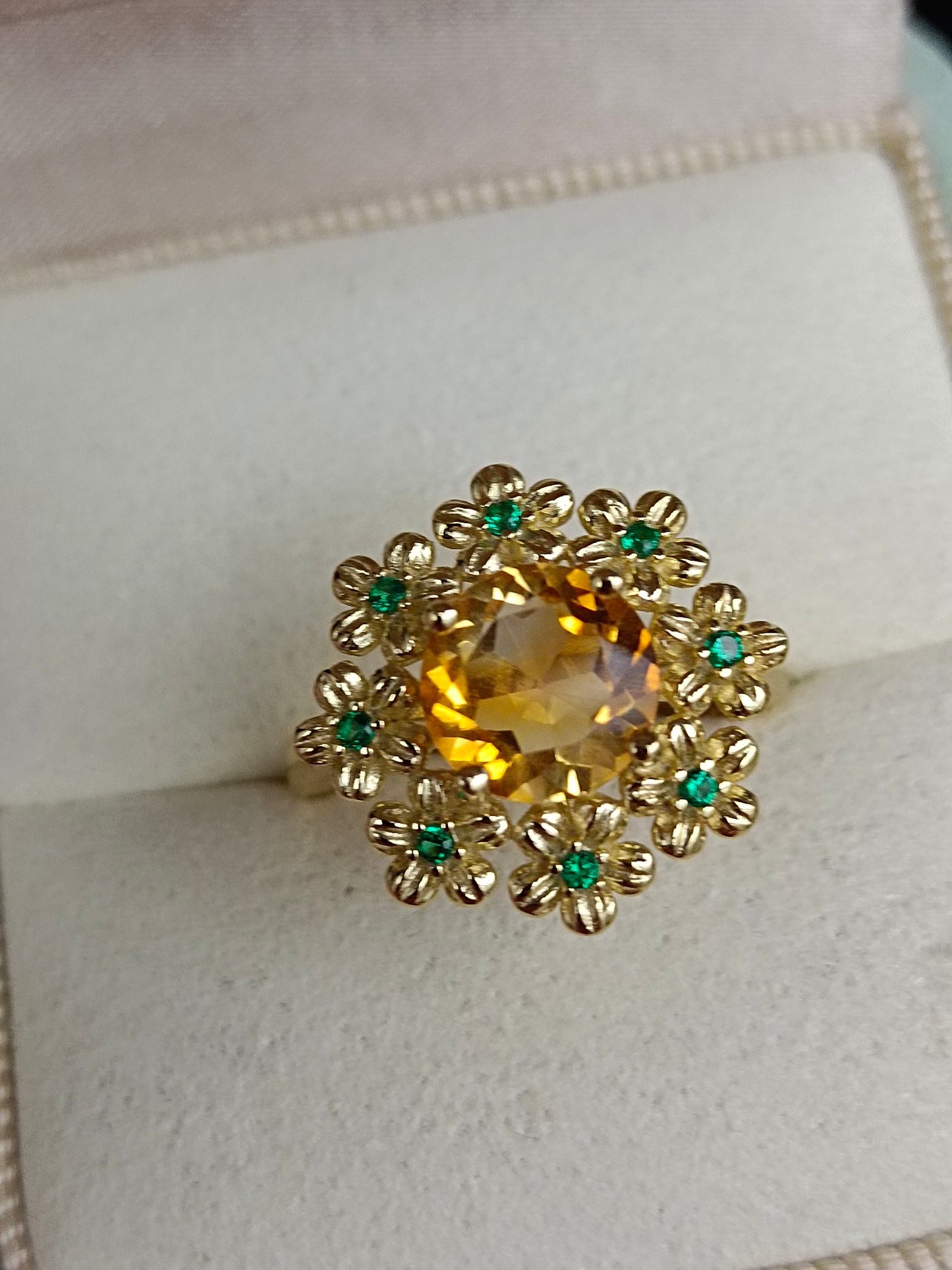 Cincin Bunga Kemakmuran Citrine Asli yang Indah - Barang Kemas Unik