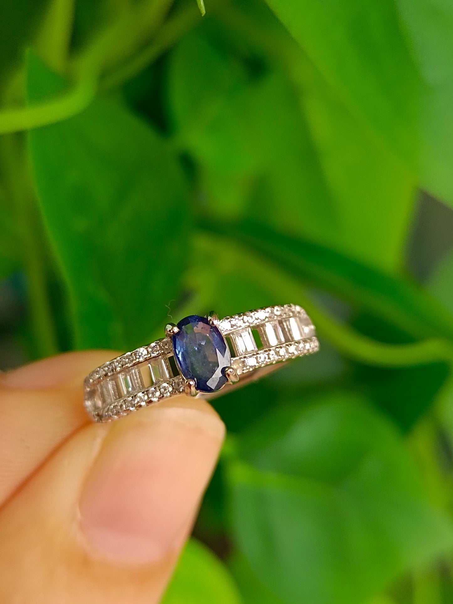 Stylish Natural Sapphire Ring in S925 Silver - A Jewelry Must-Have