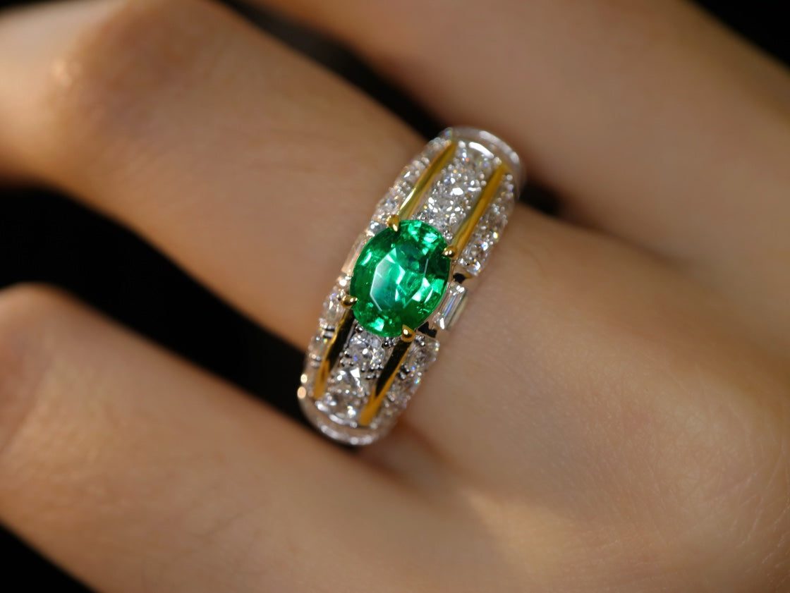 Luxury Emerald Ring with Diamond Embellishment - Premium Jewelry Piece