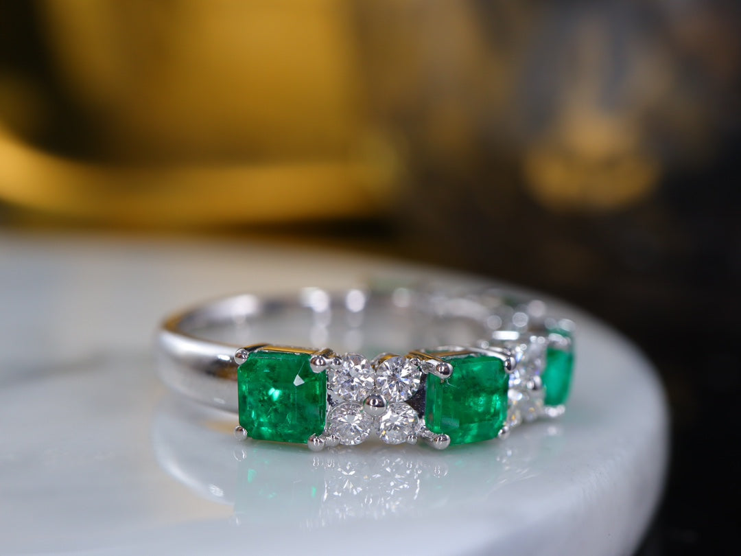 Panjshir Emerald Diamond Cluster Ring - Premium Jewelry Piece