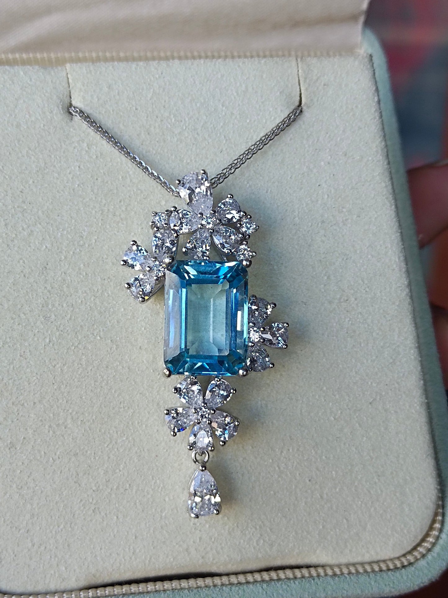 Luxury Square Natural Topaz Pendant Jewelry