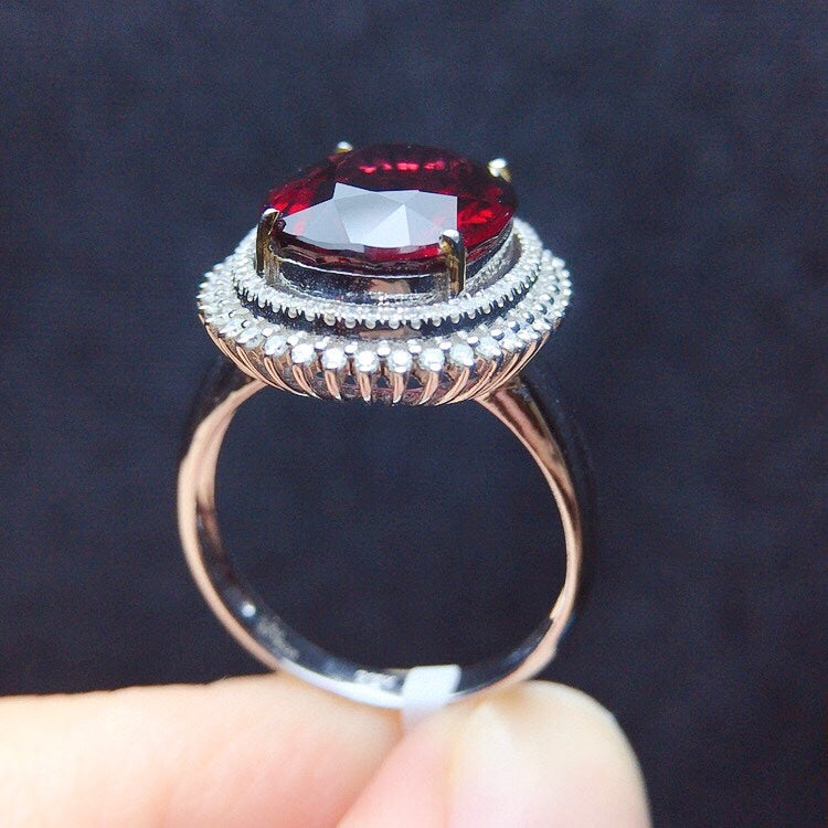 Exquisite Natural Tourmaline Ring in 18K Gold with Diamond Accents - Jewelry