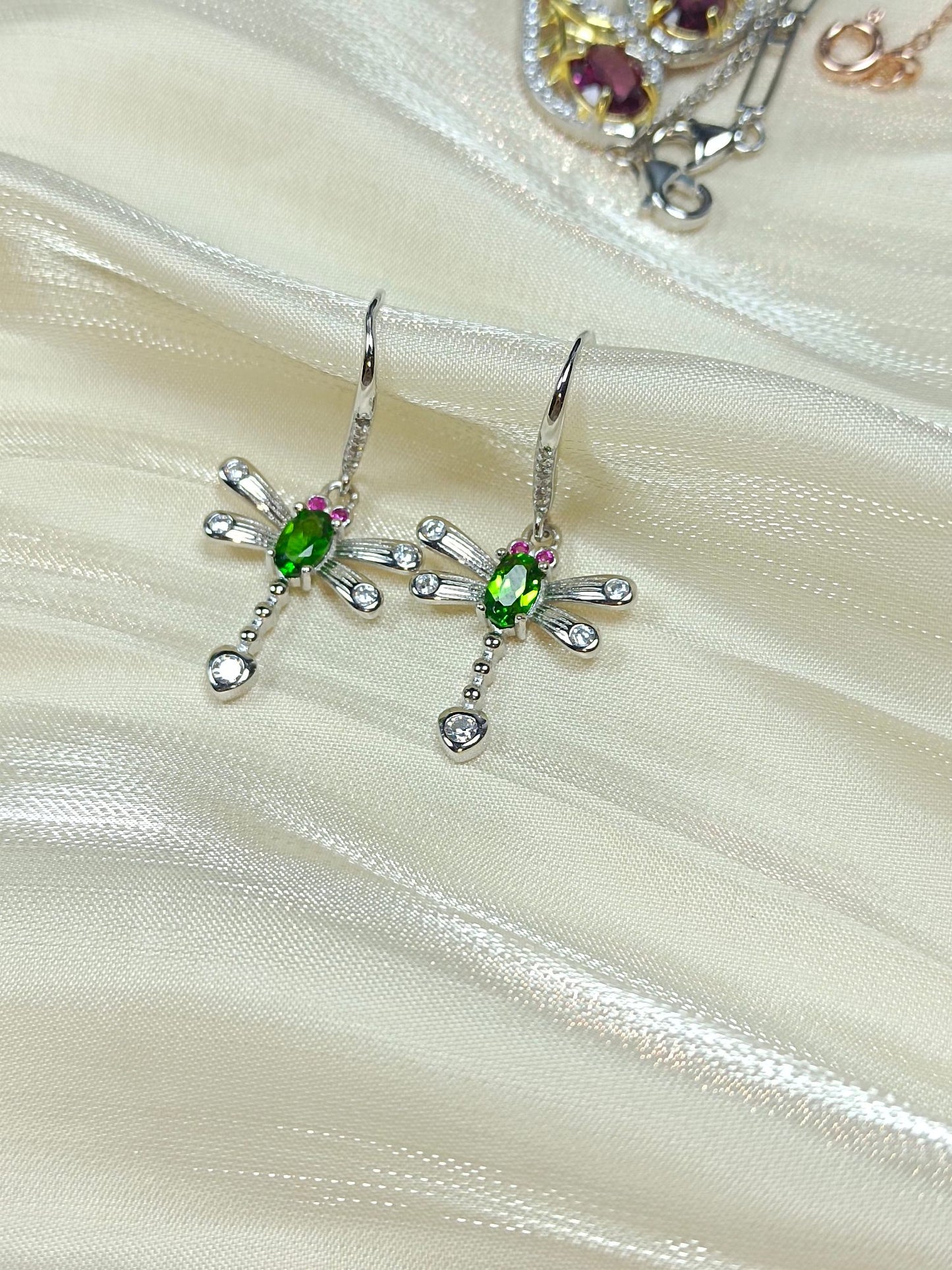 S925 Silver Embedded Diopside Earrings - Cute and Unique Dragonfly Design Jewelry