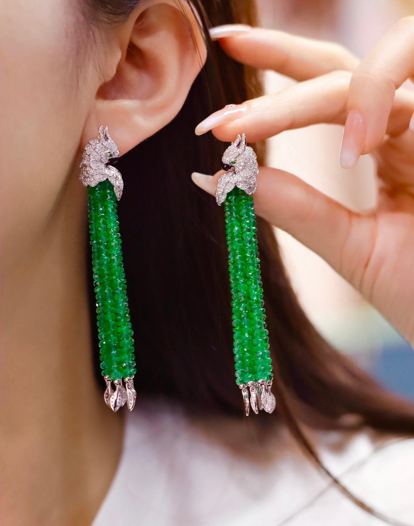 Exquisite Macaw-Inspired Jewelry: Emerald Dangle Earrings