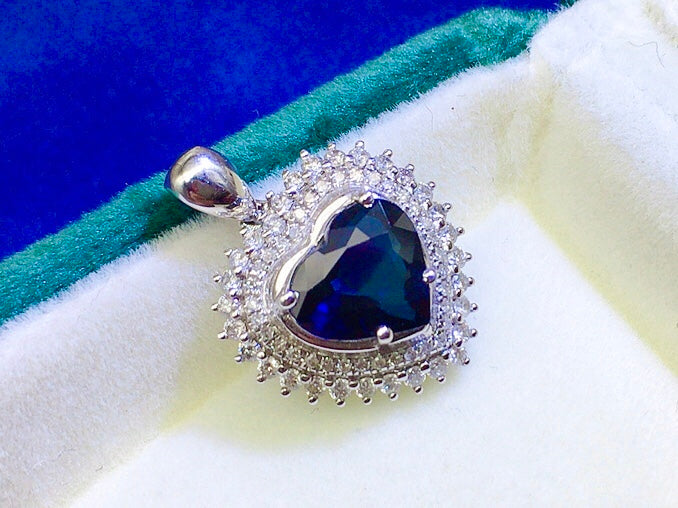 Elegant Timeless Sapphire Pendant Jewelry