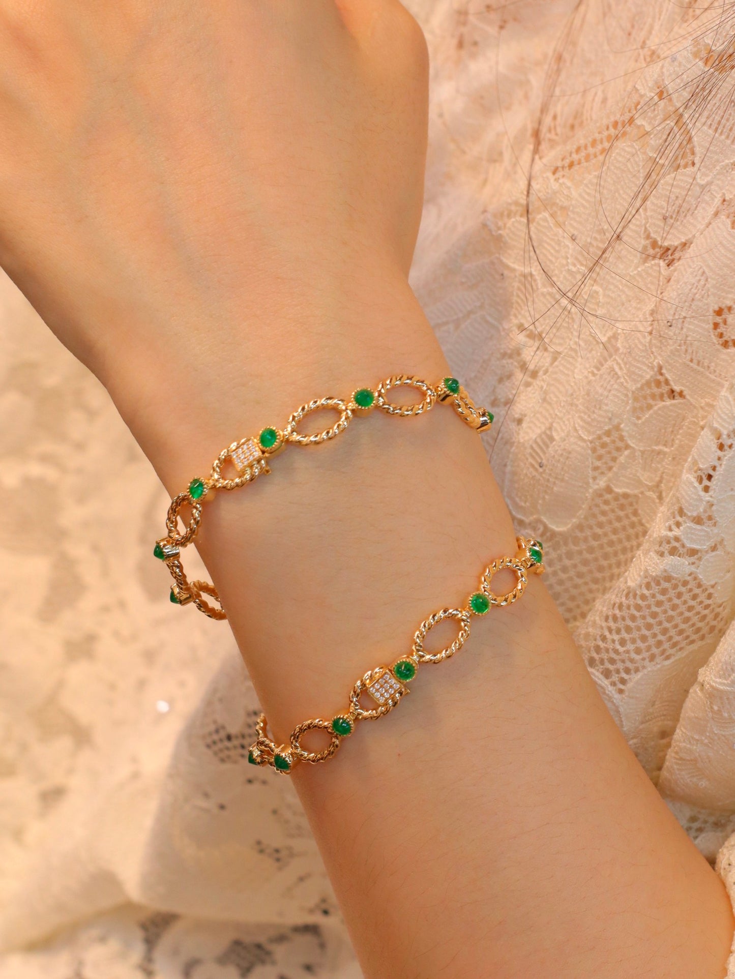 Emerald Round Bubble Hemp Bracelet - Premium Jewelry