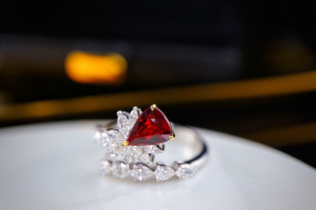 Cincin Ruby Merah Darah Pigeon - Perhiasan Khusus Premium