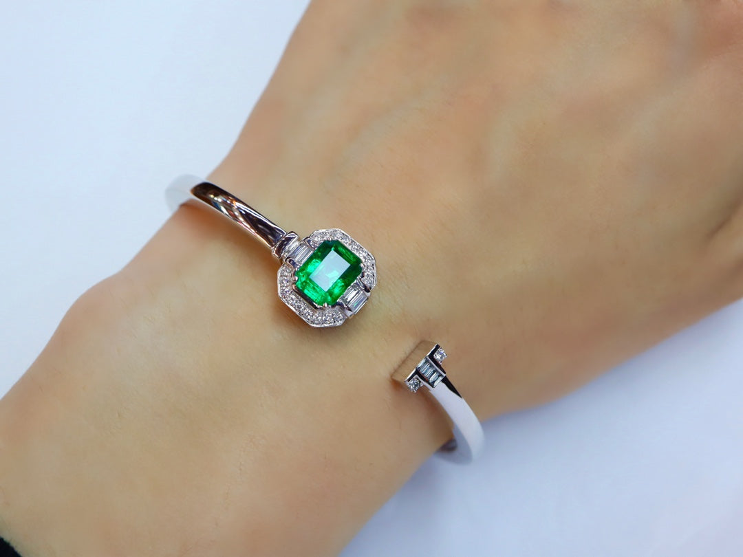 Vivid Green Emerald Bracelet - High-End Jewelry Collection