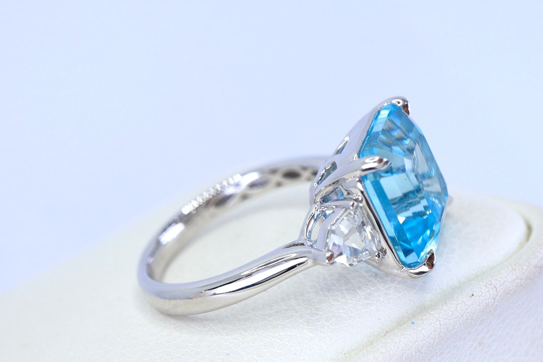 Exquisite Swiss Blue Topaz Ring - A Must-Have Jewelry Piece