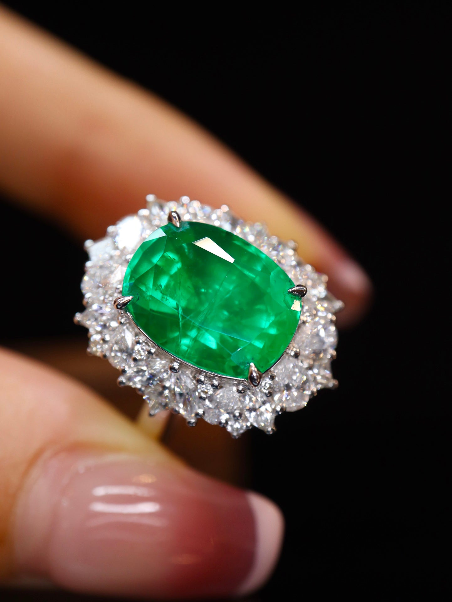 Emerald Ring - Vivid Green Jewelry with Guild Certificate