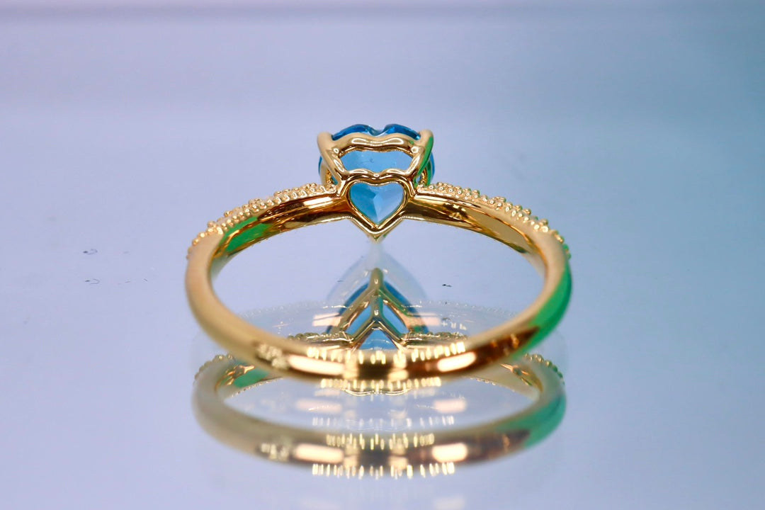 Heart-Shaped Natural Topaz Ring in 18K Gold with Diamond Accent - A Must-Have Jewelry