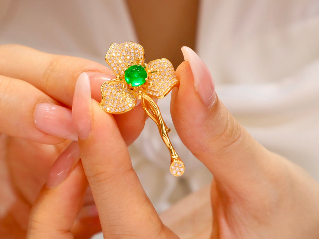 Emerald Flower Branch Brooch/Pendant Jewelry - Elevate Your Elegance