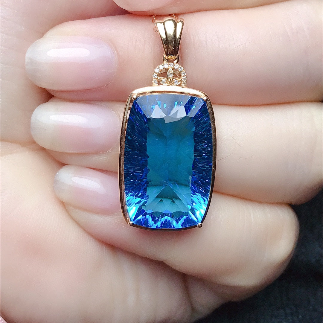 Natural Topaz Pendant - Exquisite Jewelry Craftsmanship