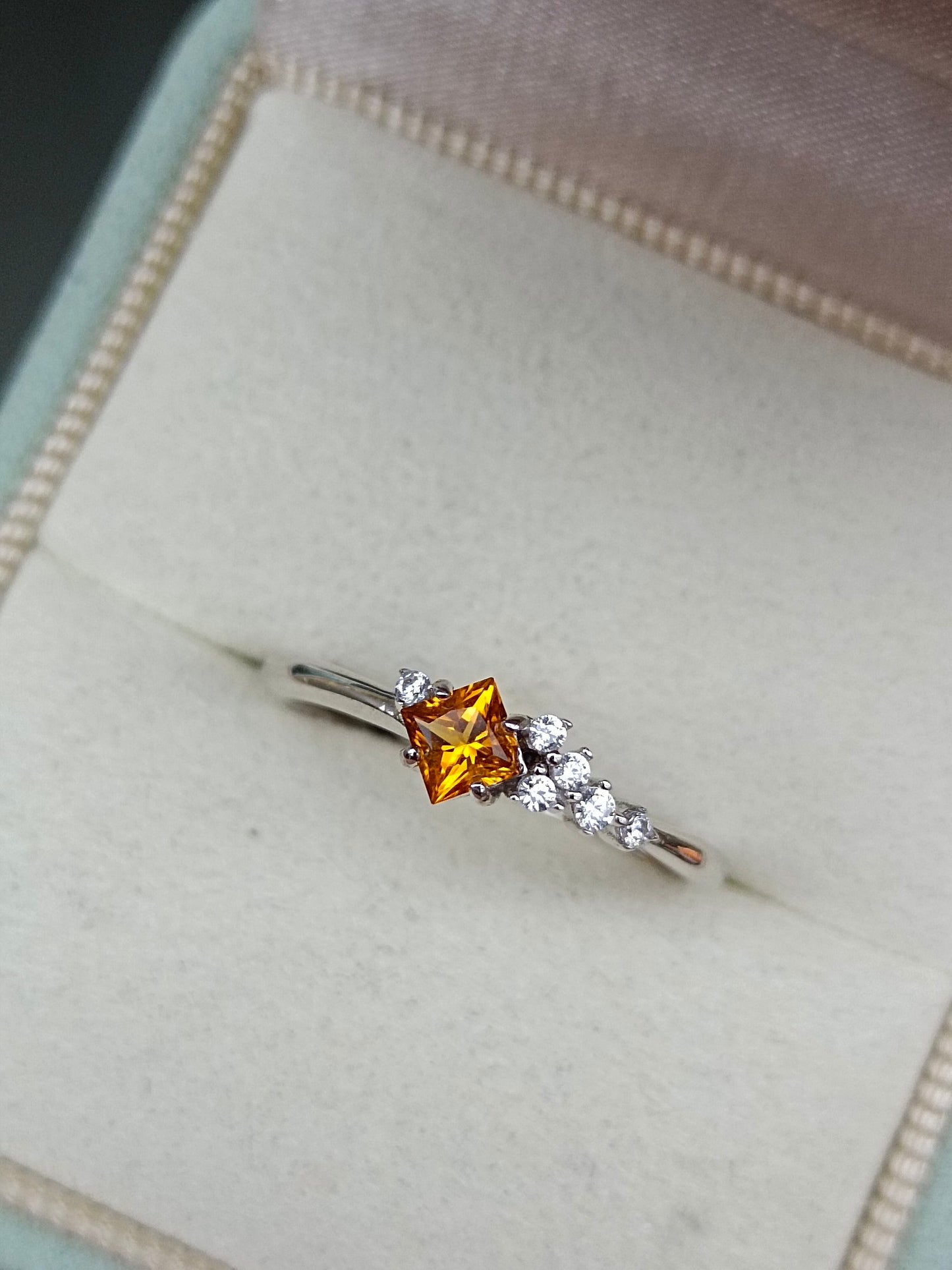 Gorgeous Princess-Cut Yellow Crystal Ring - Exquisite Jewelry