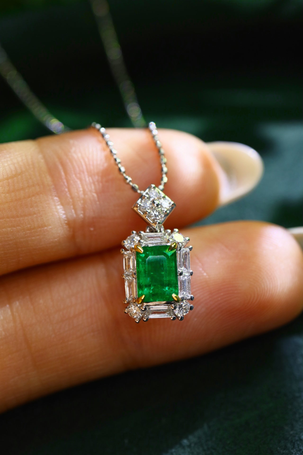 Premium "Victory" Pendant in Stock - Panjshir Emerald Jewelry