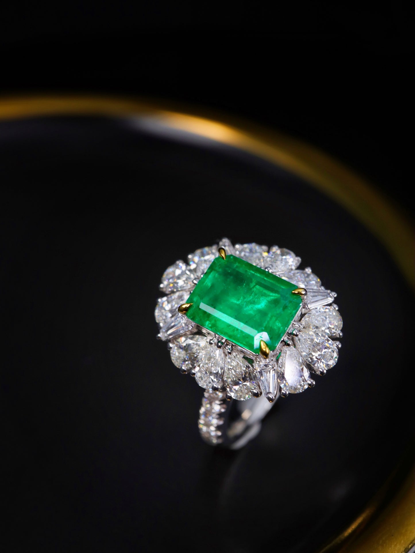 Afghan Panjshir Emerald Ring - Premium Quality Jewelry