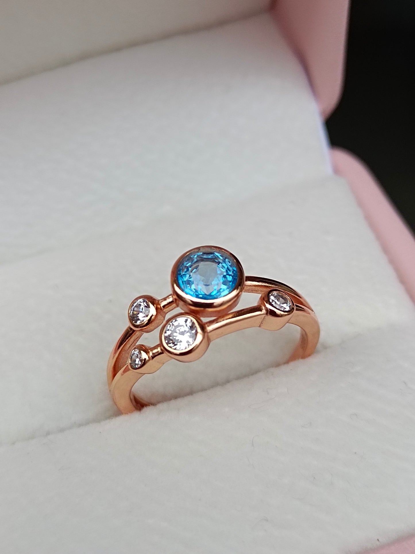 Natural Topaz Sweet Bubble Ring - Exquisite Jewelry for Your Delight