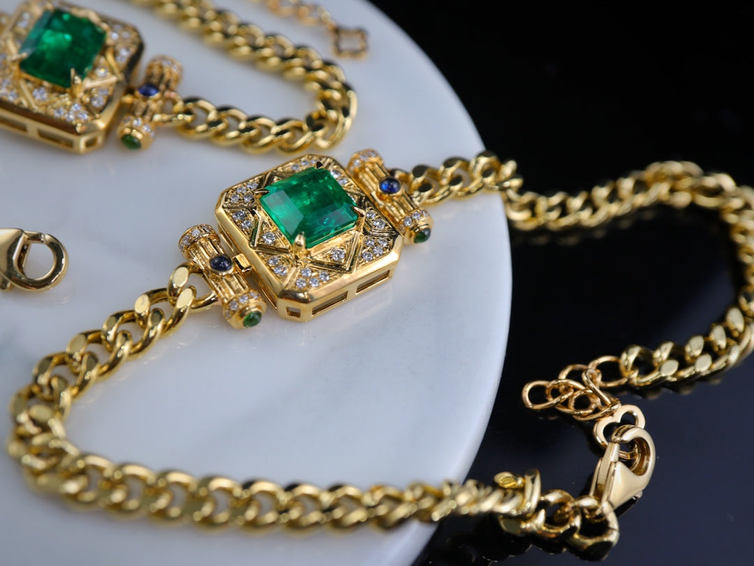 Exquisite Zambian Emerald Jewelry - A Stylish Wrist Essential