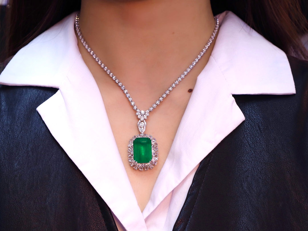 Emerald Dual-Use Jewelry: Pendant/Ring with Guild Certificate