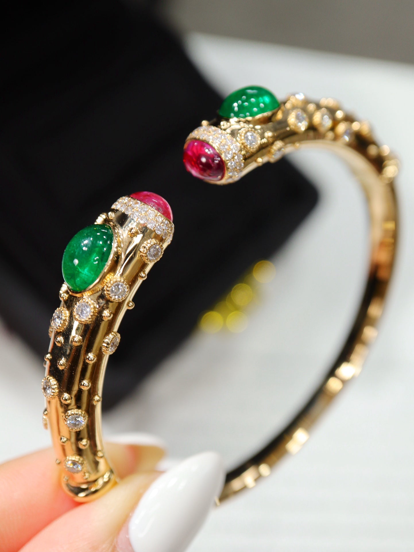 Luxurious Emerald and Pink Sapphire Bracelet | Exclusive Jewelry