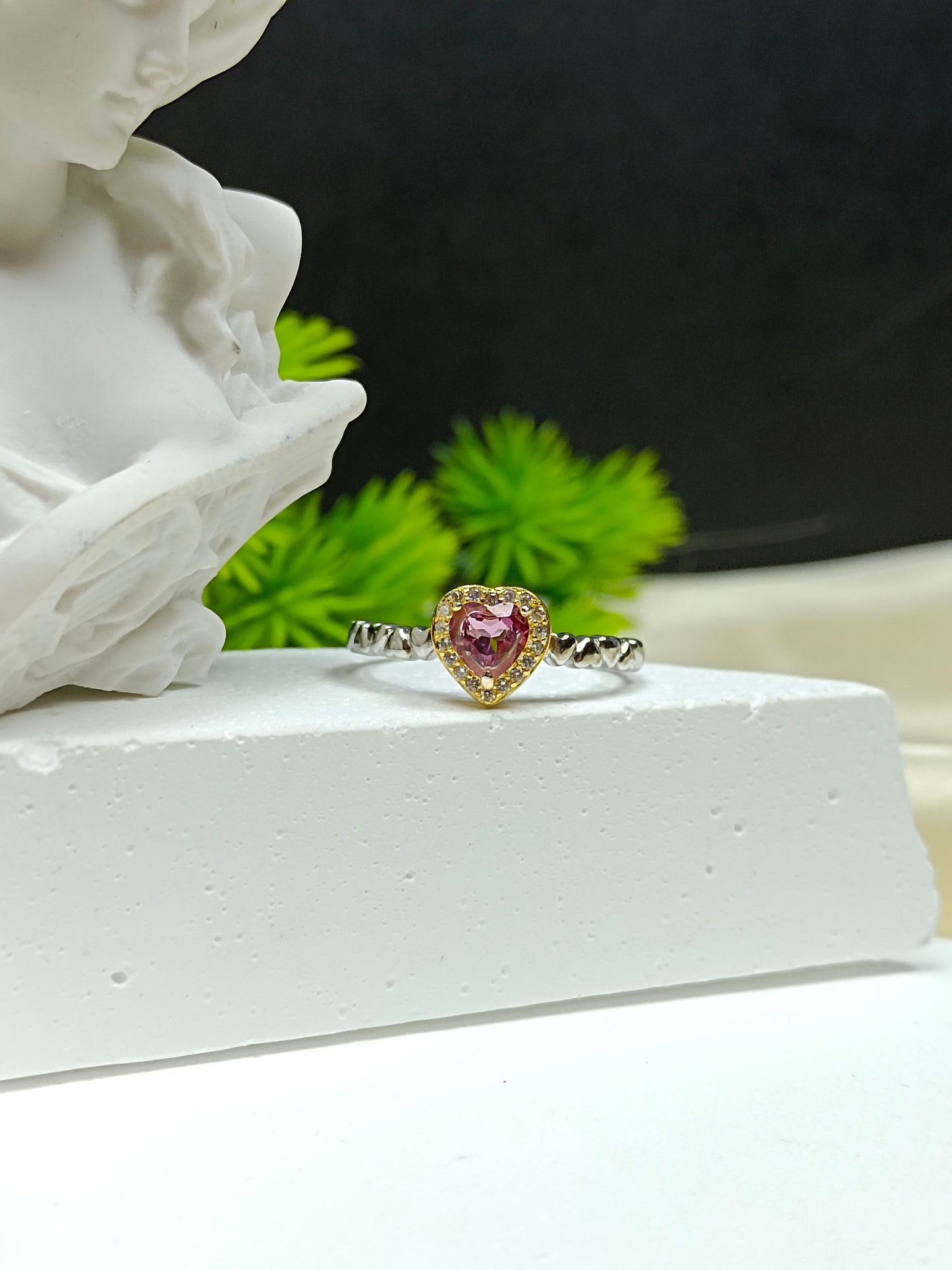 S925 Embedded Purple Garnet Heart-Shaped Ring - Jewelry for Elegance and Uniqueness