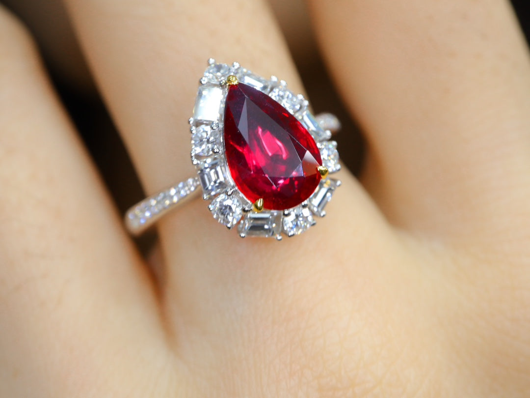 Pigeon's Blood Ruby Ring - Uoppvarmede edelstenssmykker