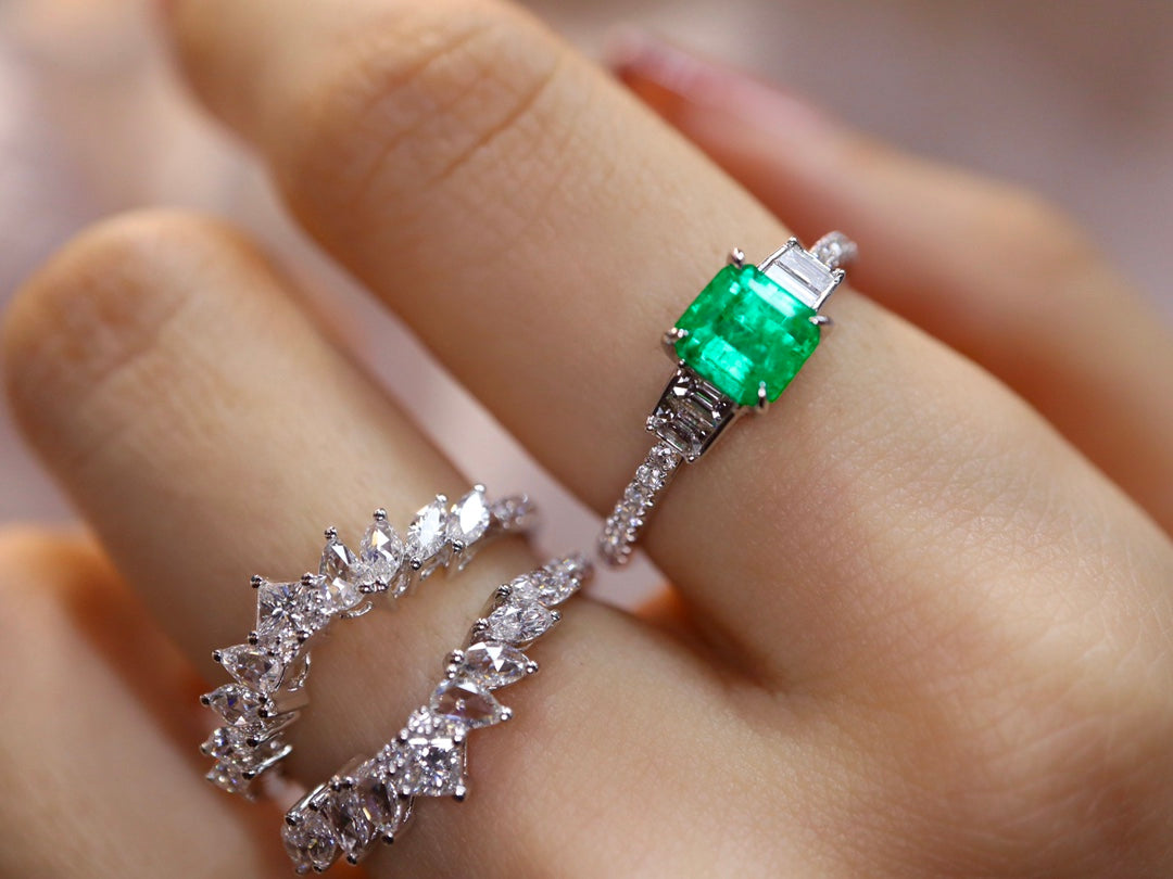 Panjshir Emerald Ring - Detachable Stackable Jewelry with Radiant Sparkle