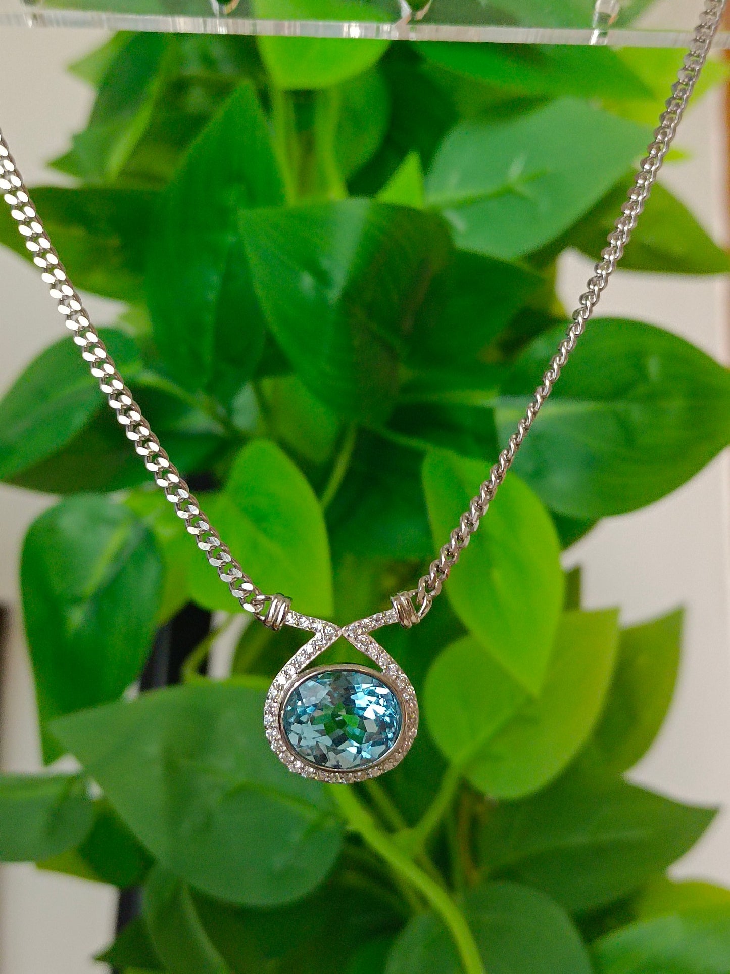 Exquisite Natural Swiss Blue Topaz Jewelry Necklace